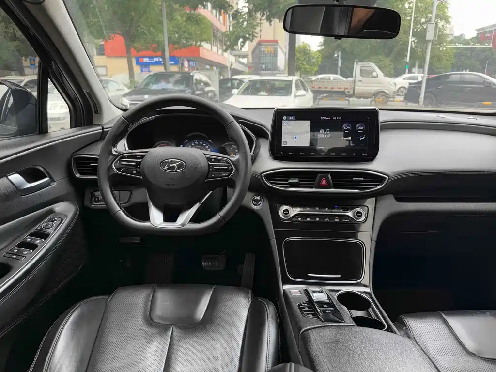 HYUNDAI SANTAFE 2020