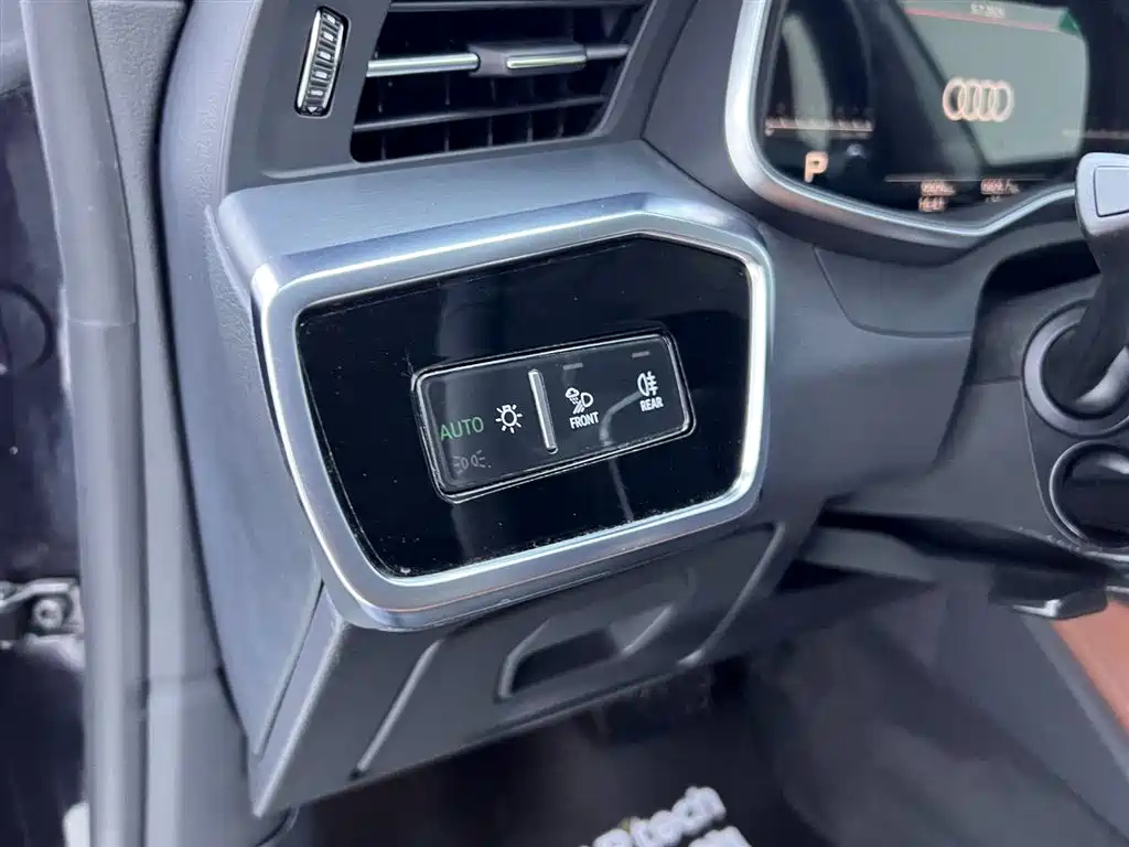 AUDI A7L 2024