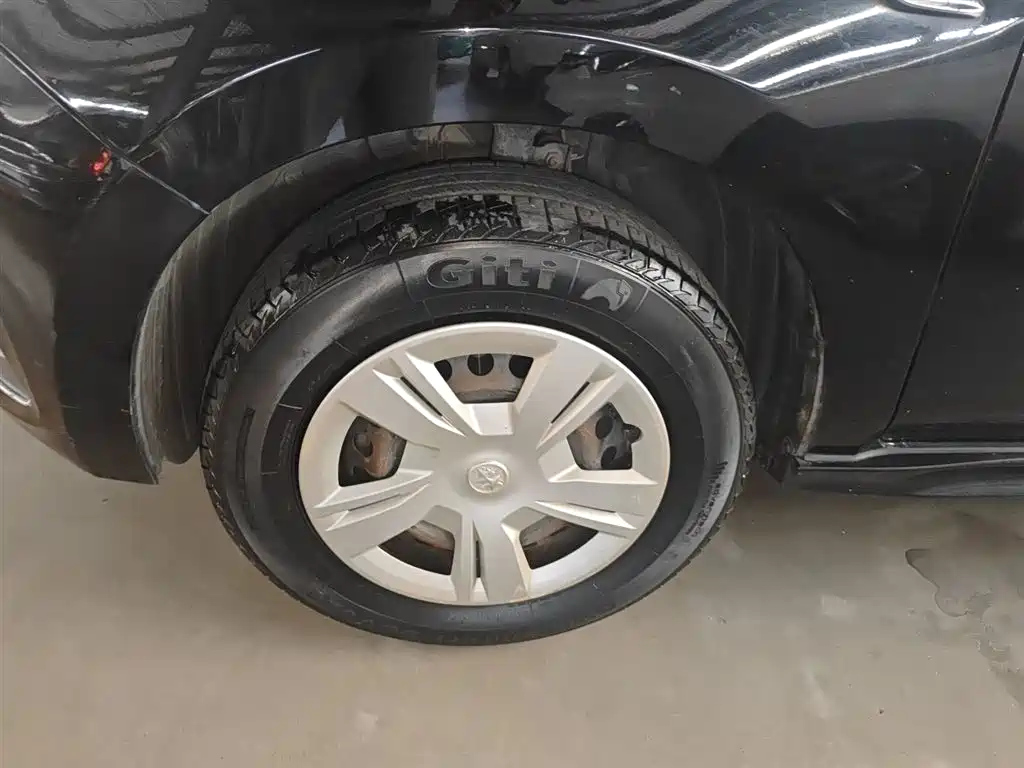 VENUCIA T70 2016