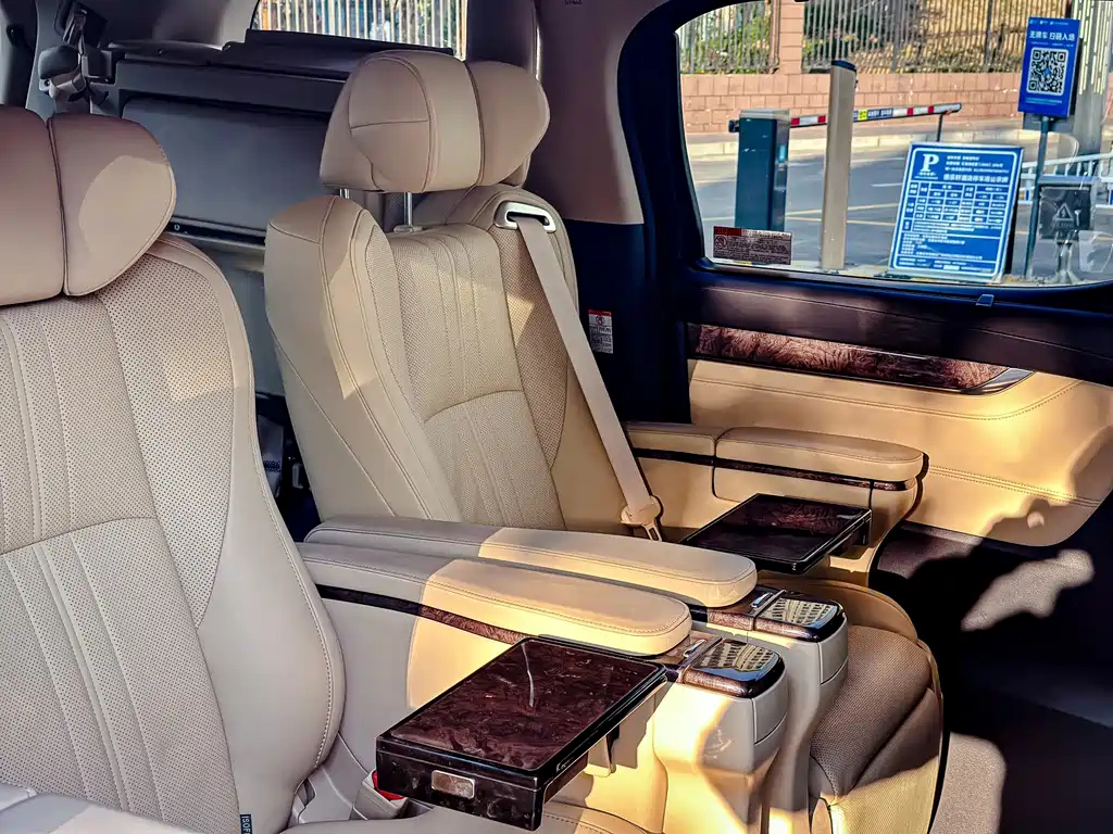 TOYOTA ALPHARD 2019