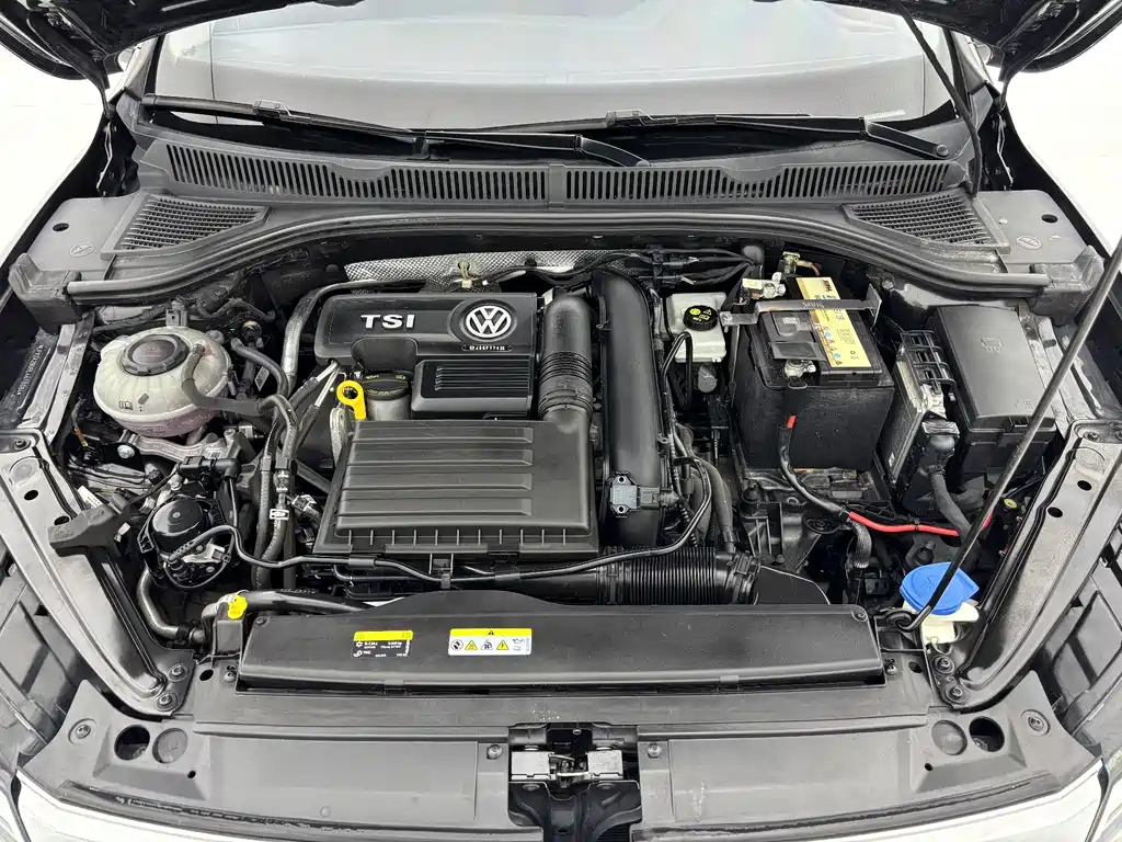 VOLKSWAGEN SAGITAR 2019
