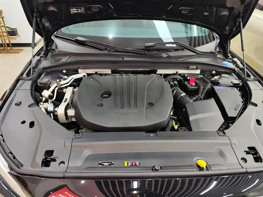VOLVO S90 2022