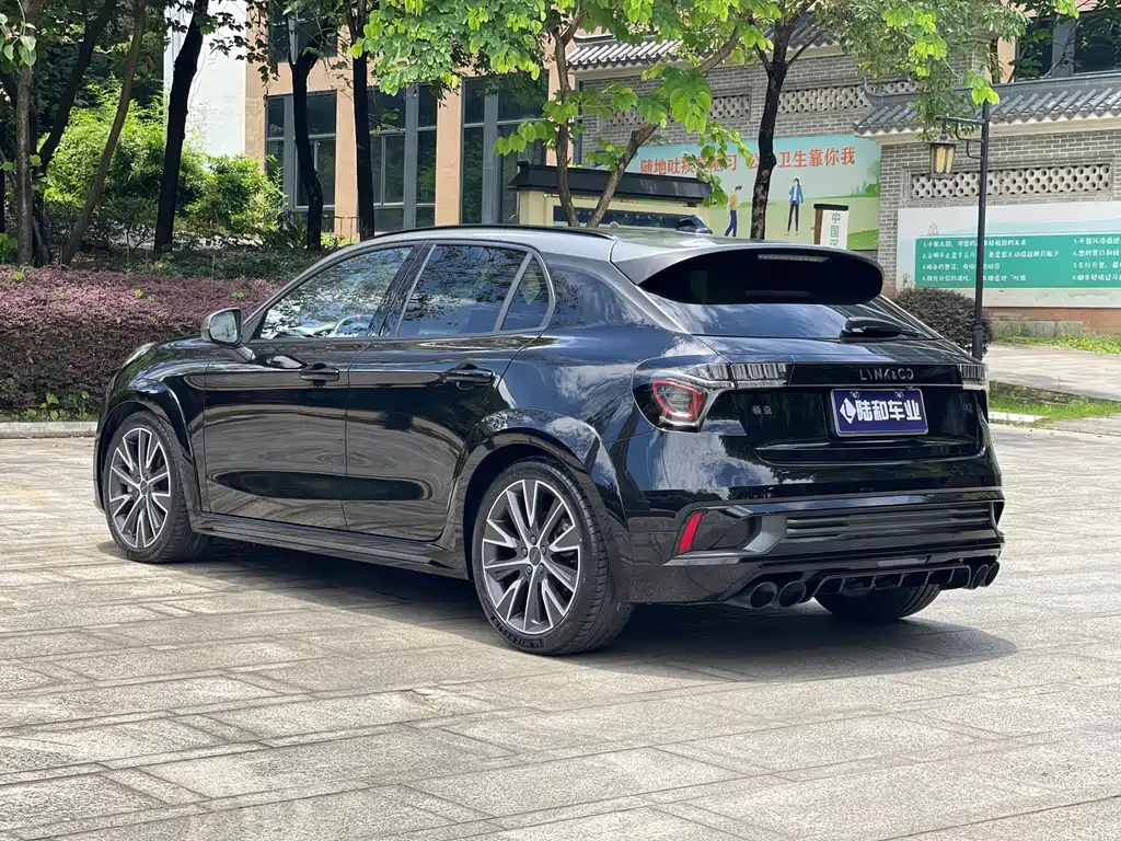 LYNK&CO 02 HATCHBACK 2021