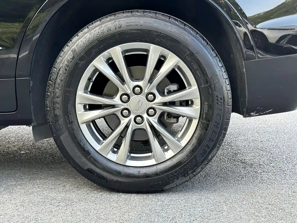 CADILLAC XT5 2021