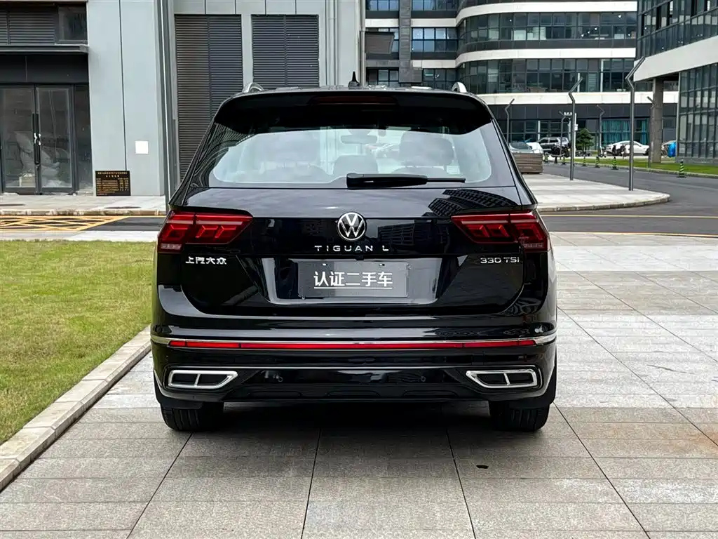 VOLKSWAGEN TIGUAN L 2023