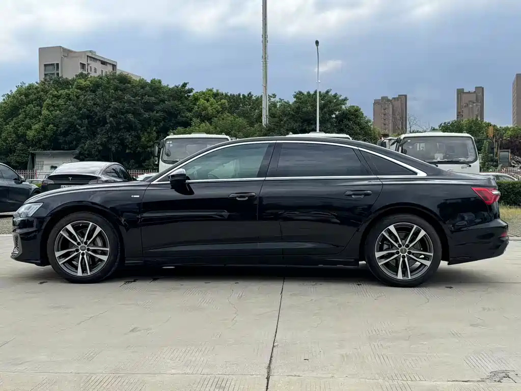 AUDI A6L 2019