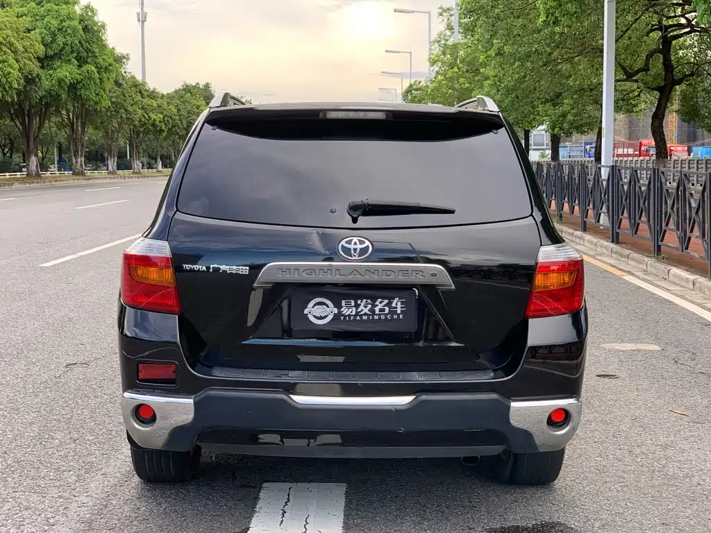 TOYOTA HIGHLANDER 2009