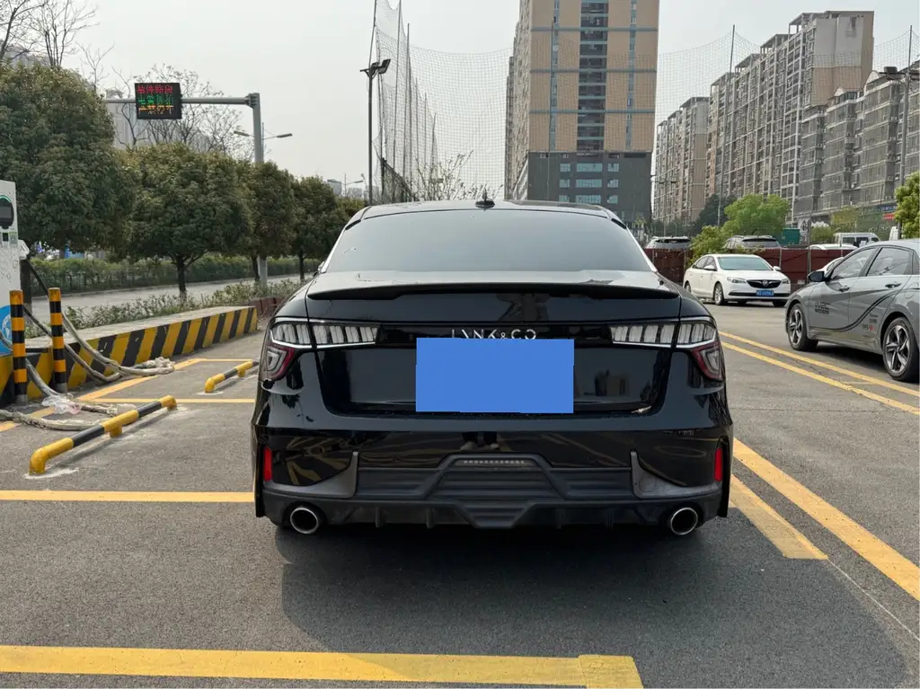 LYNK&CO 03 2019