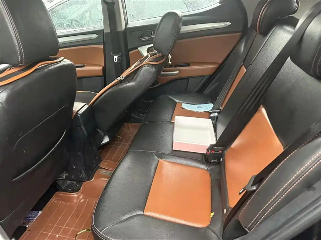 JAC REFINE S3 2014