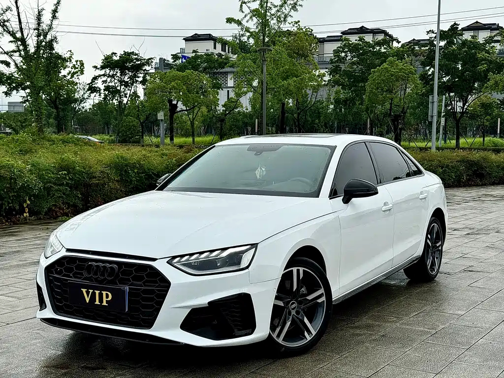 AUDI A4L 2022