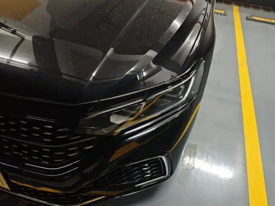 VOLKSWAGEN PASSAT 2022