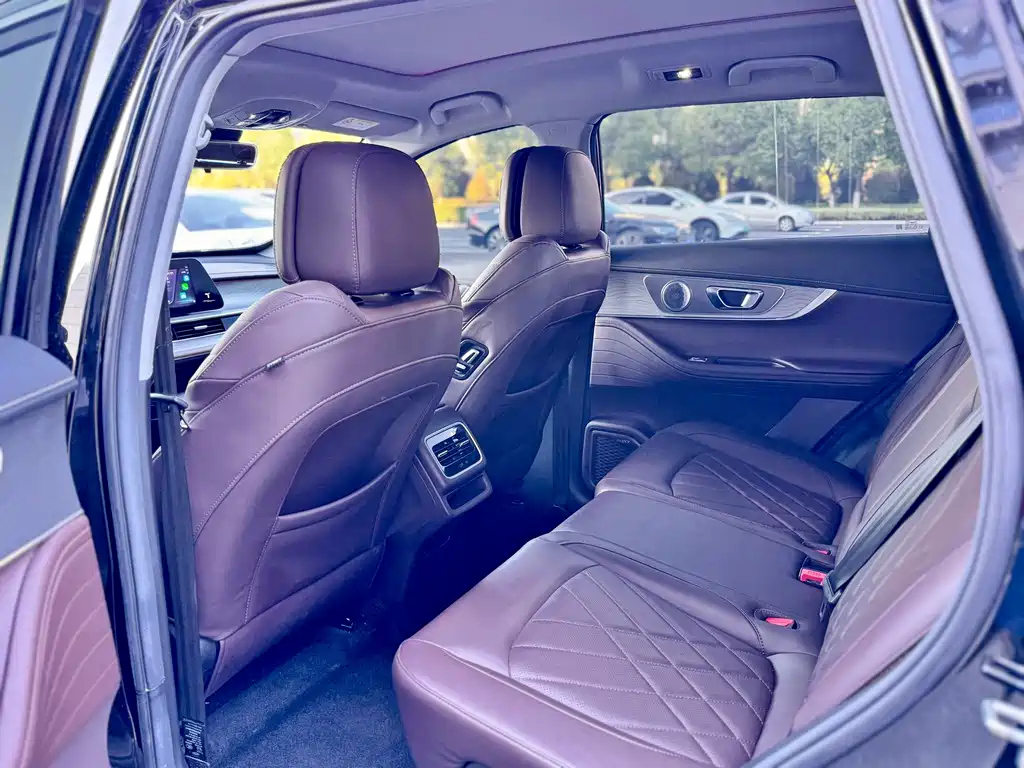 CHERY TIGGO 8 PRO 2024
