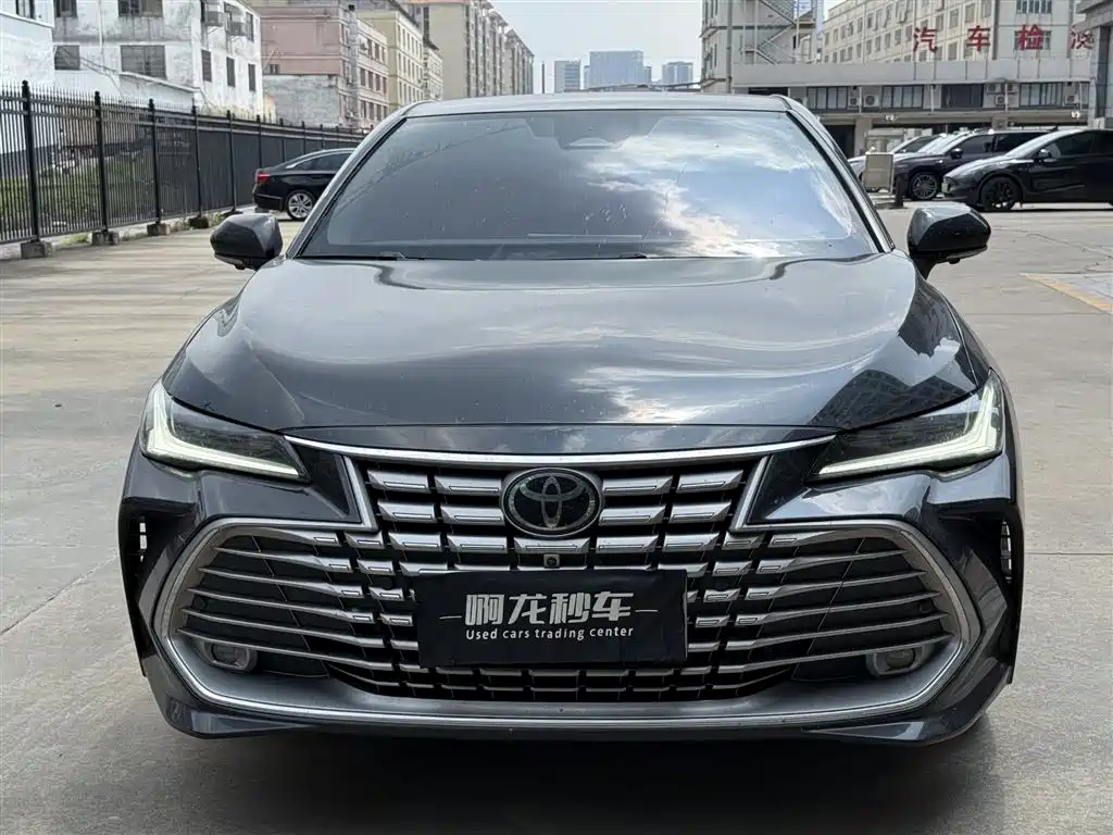 TOYOTA AVALON 2024