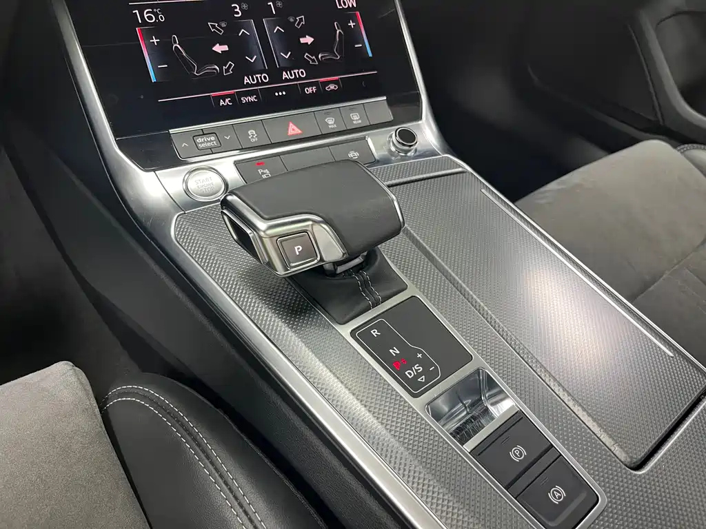 AUDI A6L 2019