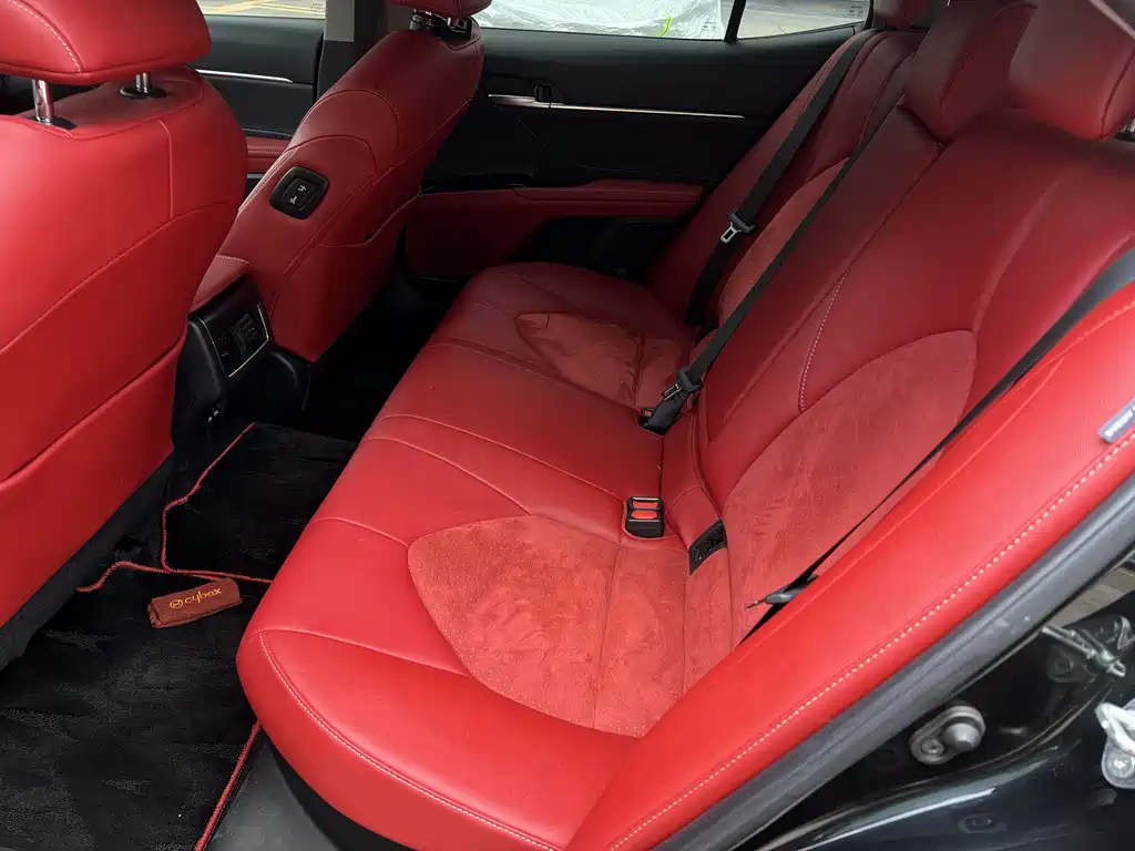 TOYOTA CAMRY 2021