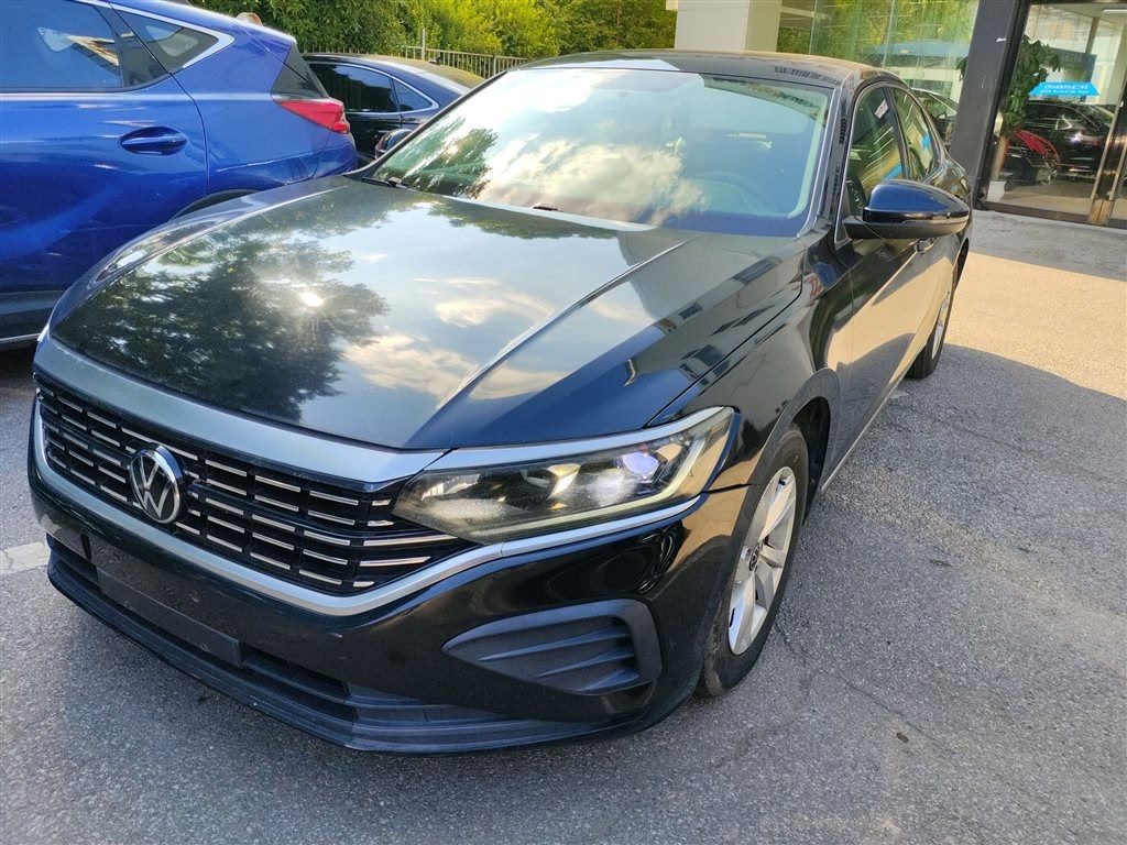 VOLKSWAGEN PASSAT 2022
