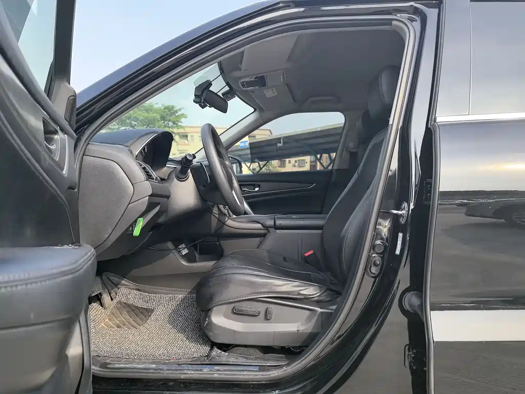 HONDA AVANCIER 2022