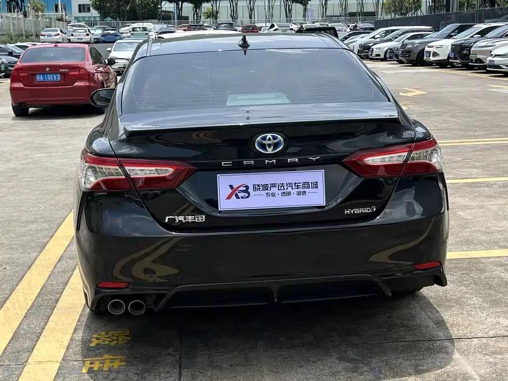 TOYOTA CAMRY 2021