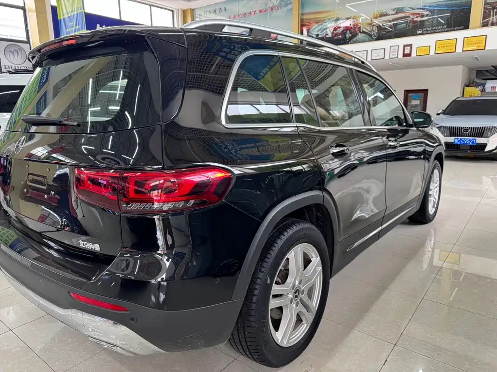 MERCEDES BENZ GLB 2022