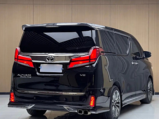 TOYOTA ALPHARD 2018