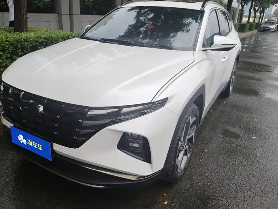 HYUNDAI TUCSON 2023