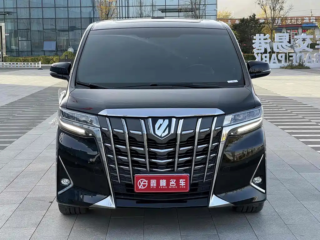TOYOTA ALPHARD 2018