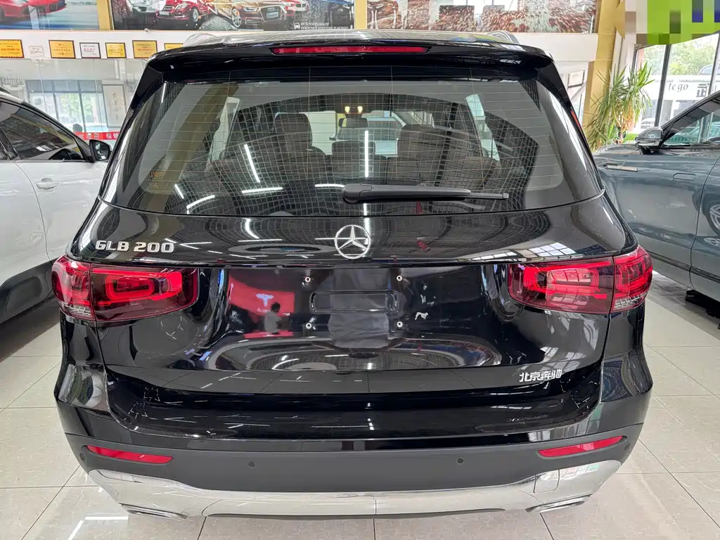 MERCEDES BENZ GLB 2022