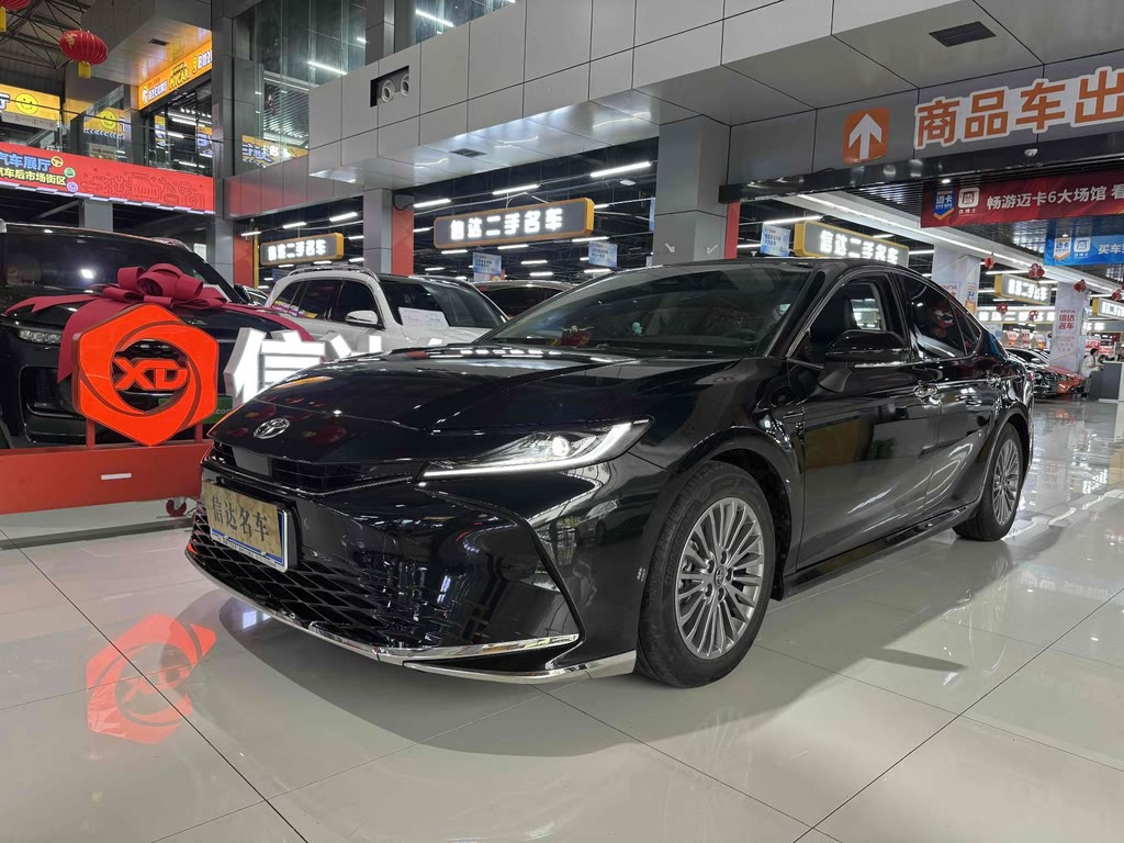 TOYOTA CAMRY 2024