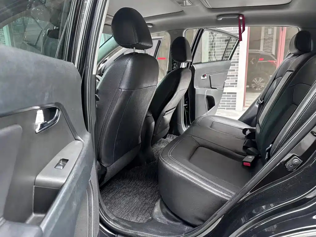 KIA SPORTAGE 2012