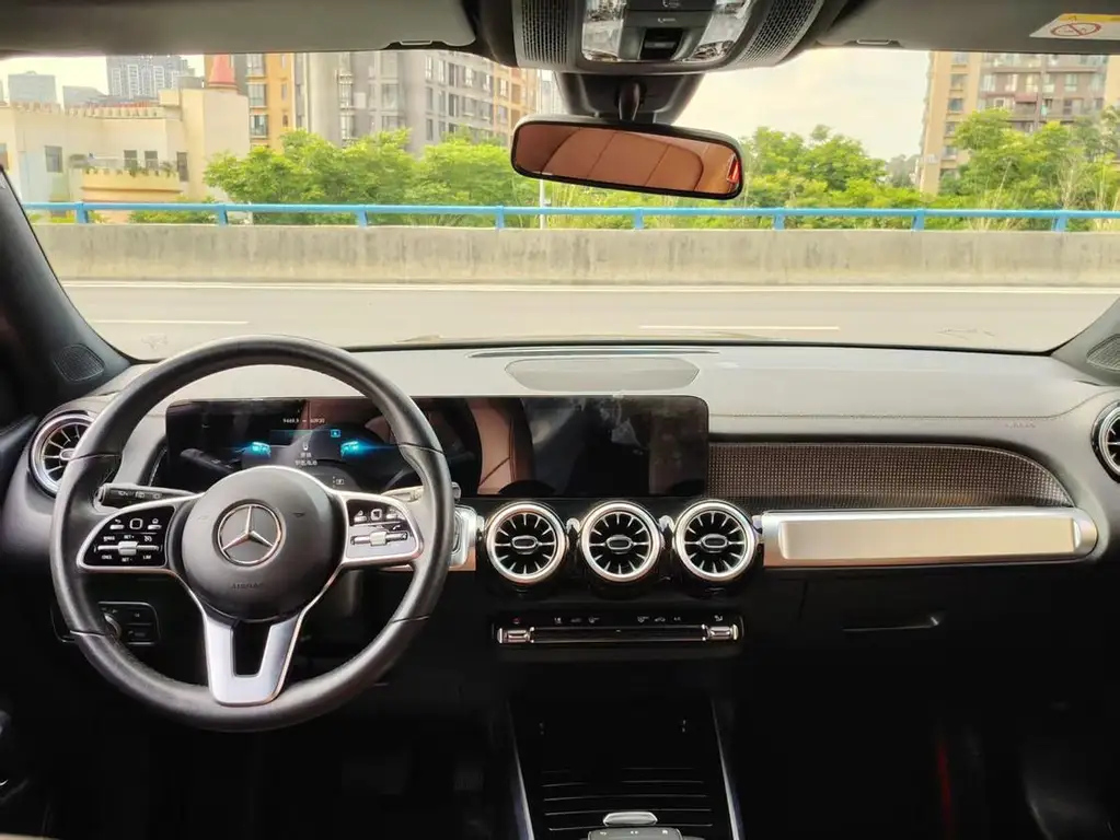 MERCEDES BENZ GLB 2020
