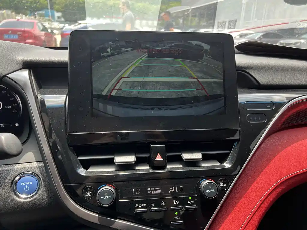 TOYOTA CAMRY 2021