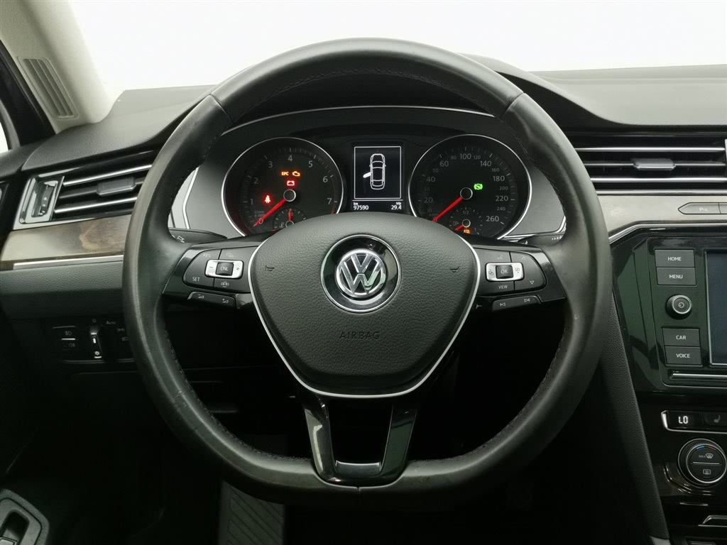 VOLKSWAGEN MAGOTAN 2019