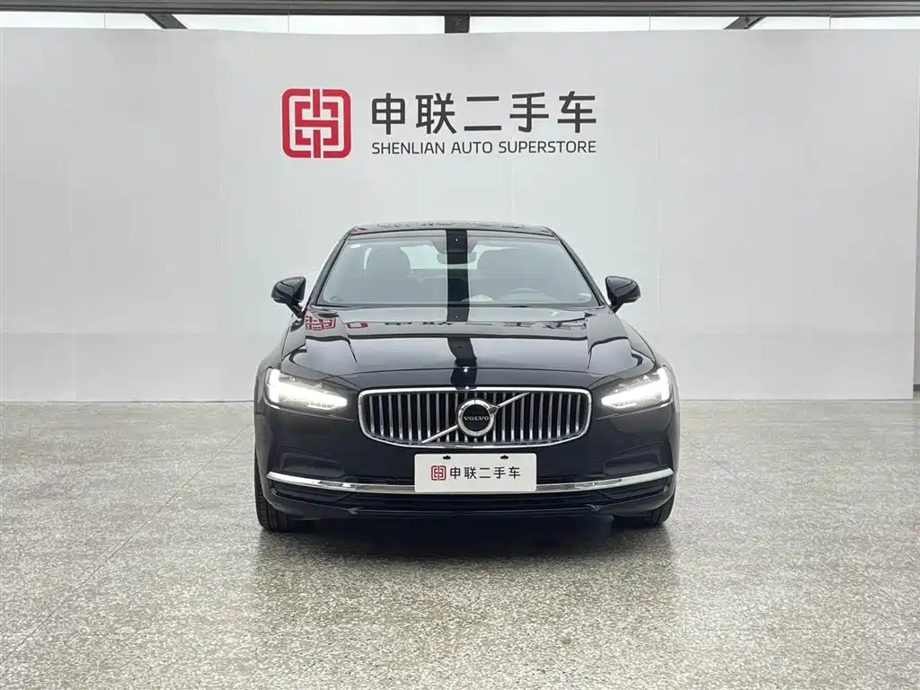 VOLVO S90 2024