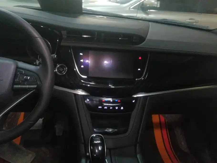 CADILLAC XT6 2020