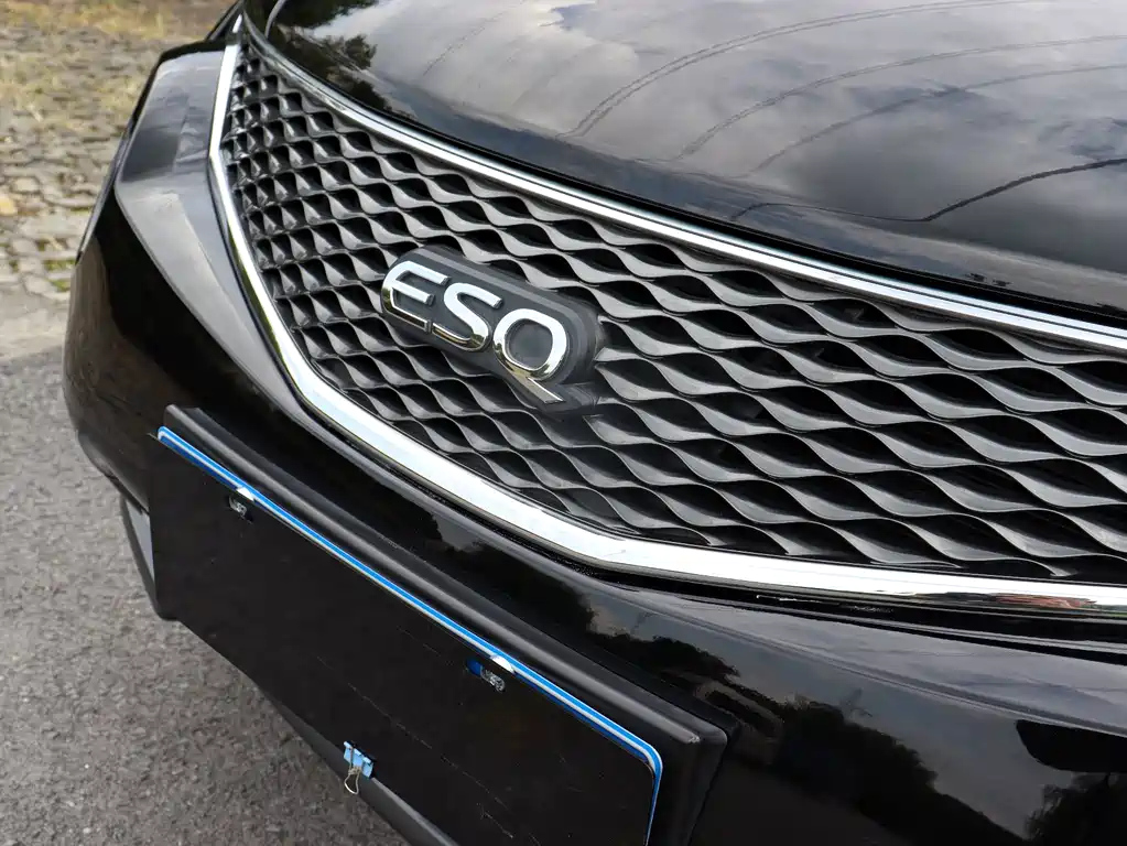 INFINITI ESQ 2017