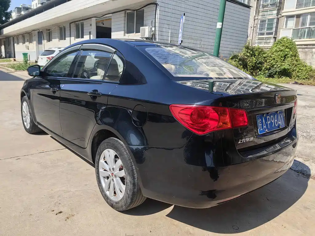 ROEWE 350 2015