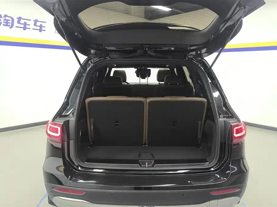 MERCEDES BENZ GLB 2022