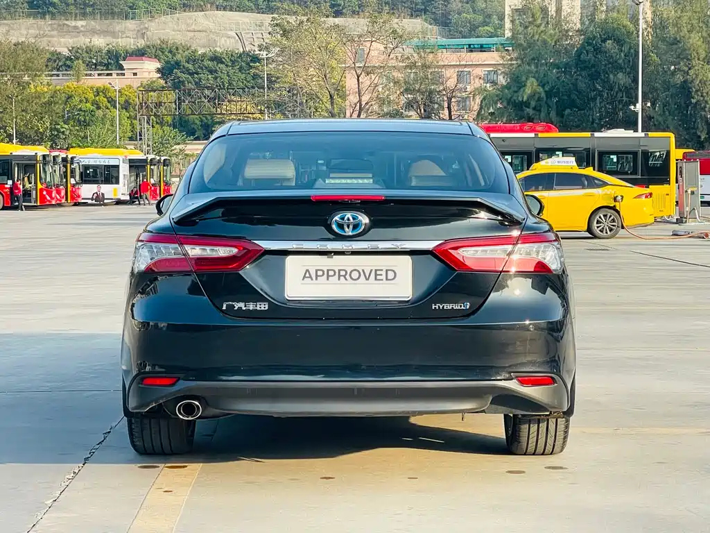 TOYOTA CAMRY 2020