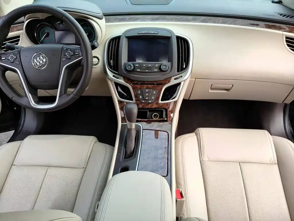 BUICK LACROSSE 2013