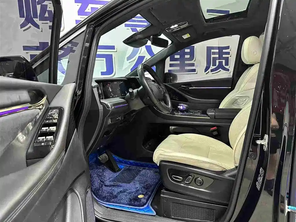 TRUMPCHI M8 2023