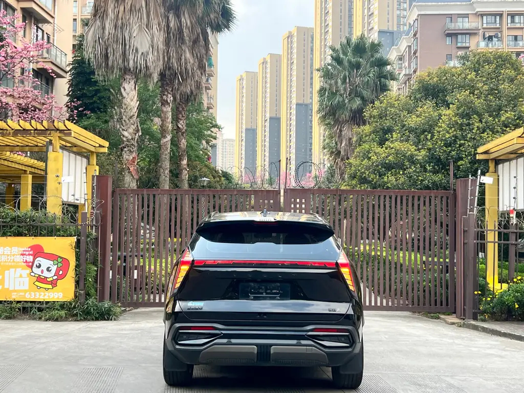 GEELY AUTO BOYUE L 2023