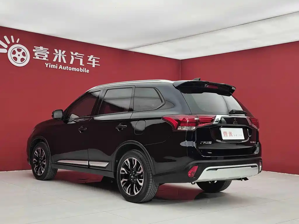 MITSUBISHI OUTLANDER 2021