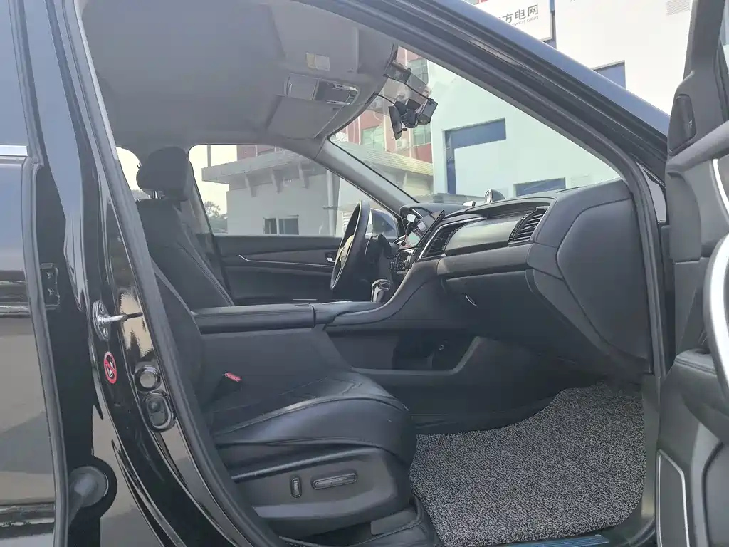 HONDA AVANCIER 2022
