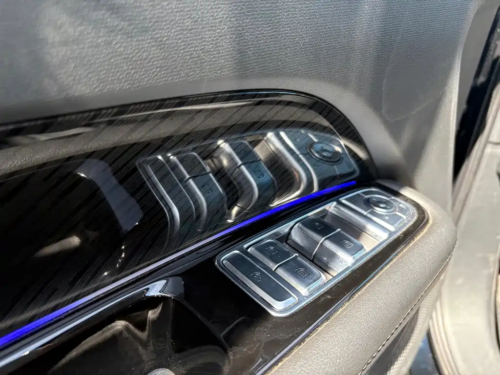 HONGQI HS3 PHEV 2024