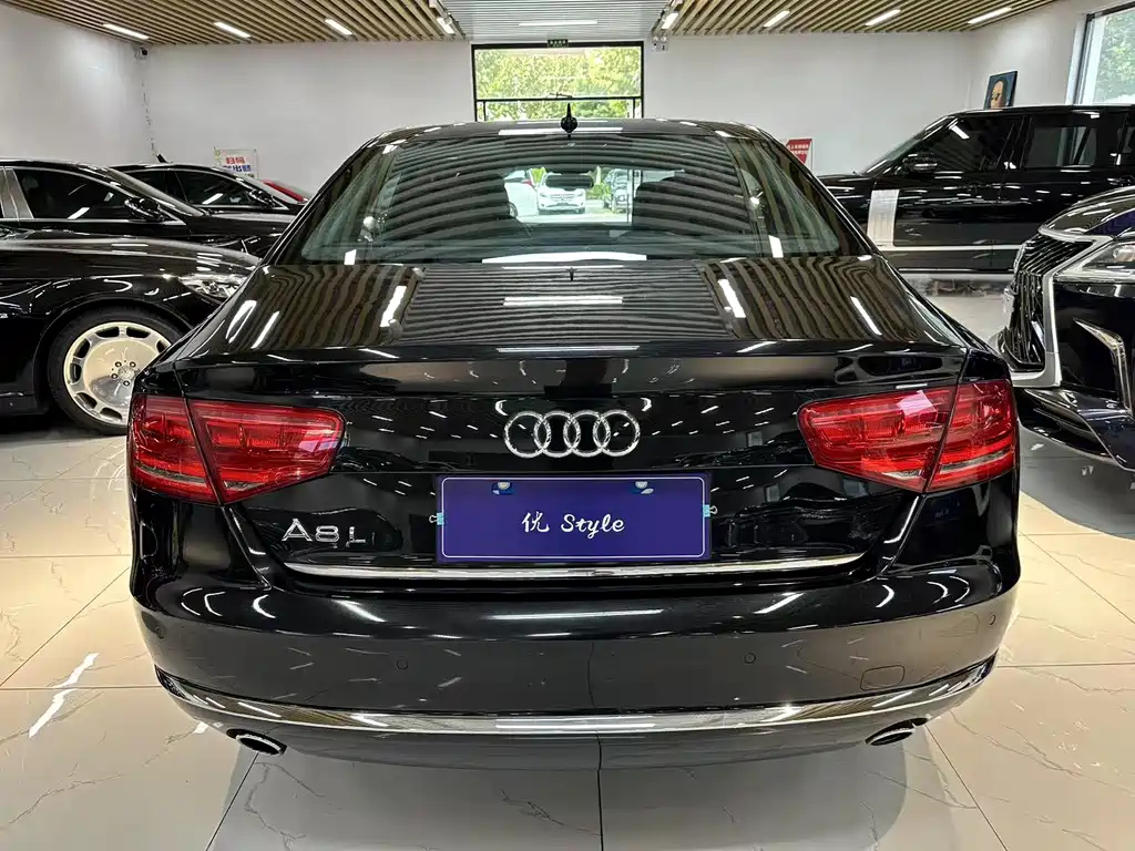 AUDI A8 2013