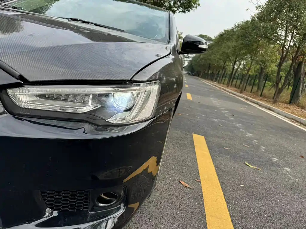 MITSUBISHI LANCER EX 2016