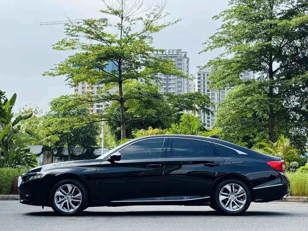 HONDA ACCORD 2018