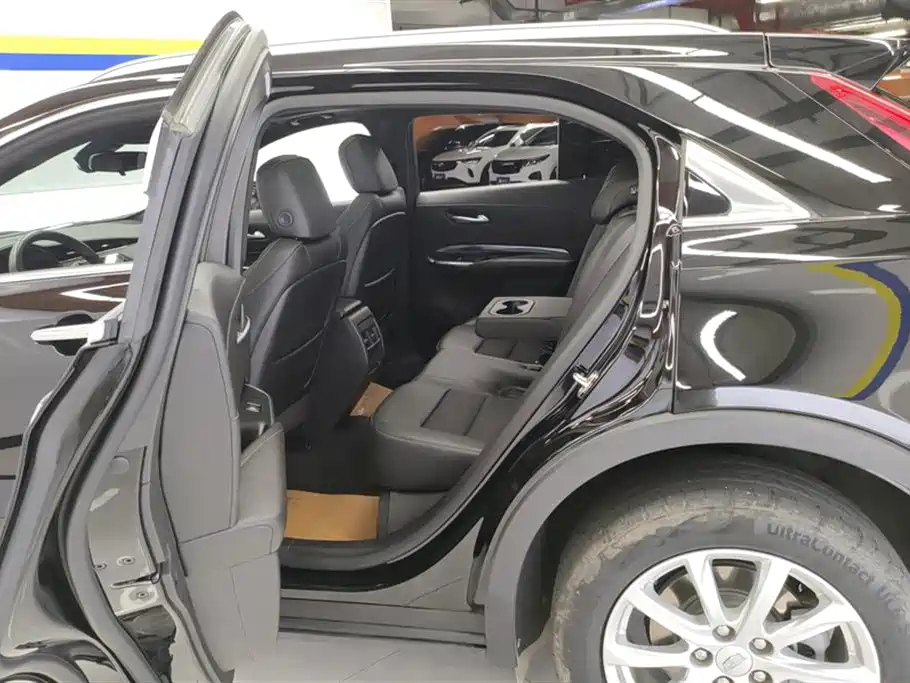 CADILLAC XT4 2022