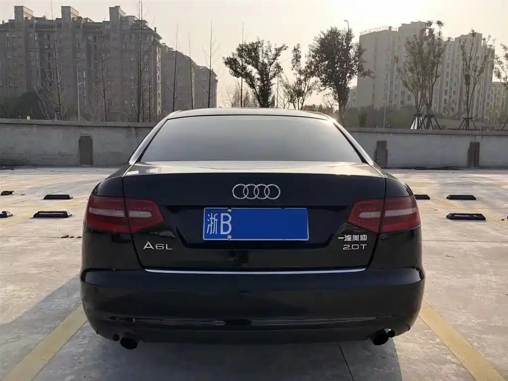 AUDI A6L 2011