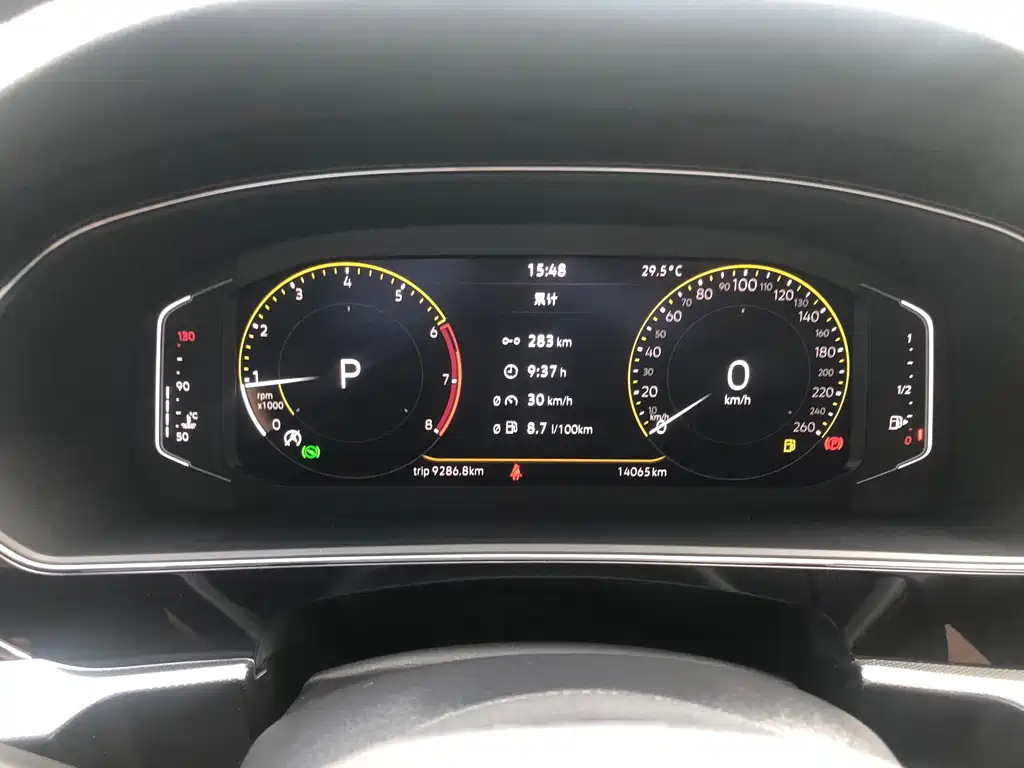 VOLKSWAGEN PASSAT 2024
